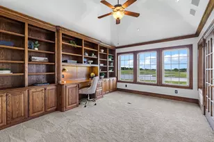 7402 Round Hill Rd, McKinney, TX 75072 - Photo 21