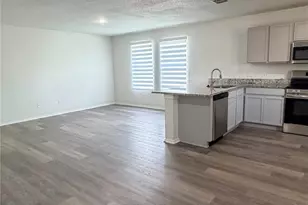 701 E Kirnwood Dr, Dallas, TX 75241 - Photo 11