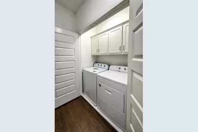 8117 Ardmore Court, Dallas, TX 75231 - Photo 11