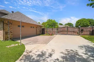 3808 Innisbrook Dr S, Irving, TX 75038 - Photo 29