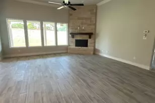 1002 Perrin Ln, Van Alstyne, TX 75495 - Photo 3