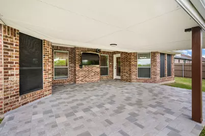 325 Village Parkway, Crowley, TX 76036 - Photo 3