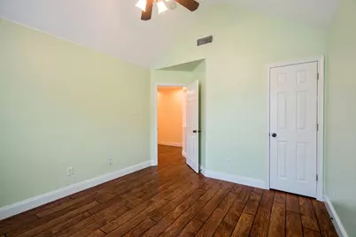 325 Village Parkway, Crowley, TX 76036 - Photo 19