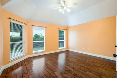 325 Village Parkway, Crowley, TX 76036 - Photo 13