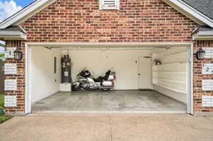 325 Village Pkwy, Crowley, TX 76036 - Photo 37