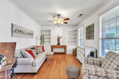 218 New Market Road, Mesquite, TX 75149 - Photo 9
