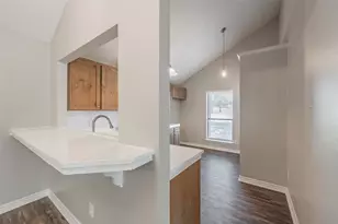 4052 La Costa Ct, Irving, TX 75038 - Photo 9