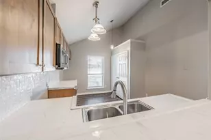 4052 La Costa Ct, Irving, TX 75038 - Photo 11