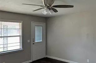 336 Dian St, Burleson, TX 76028 - Photo 5