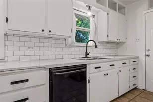 3223 Live Oak Ave, Waco, TX 76708 - Photo 15