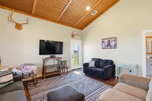 335 Mdw Bnd Cir, Stephenville, TX 76401 - Photo 21