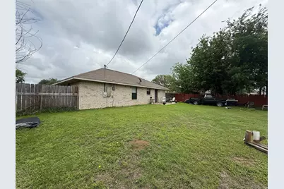 1004 Clover Street, Bellmead, TX 76705 - Photo 23