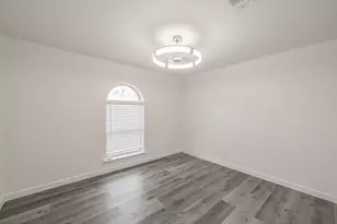 8409 Glenann Dr, North Richland Hills, TX 76182 - Photo 17