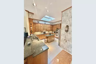 16022 Chalfont Circle, Dallas, TX 75248 - Photo 13