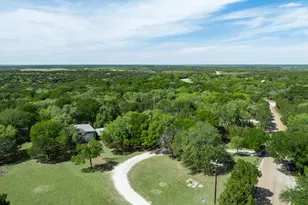 2731 Garrett Ln, China Spring, TX 76633 - Photo 17