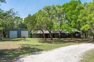 2731 Garrett Ln, China Spring, TX 76633 - Photo 1