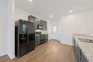 5569 Willamette Dr, Fort Worth, TX 76119 - Photo 11