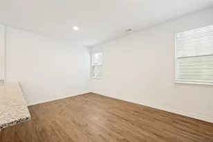 5569 Willamette Dr, Fort Worth, TX 76119 - Photo 9