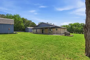 1108 Laguna Vista Dr, Granbury, TX 76048 - Photo 19