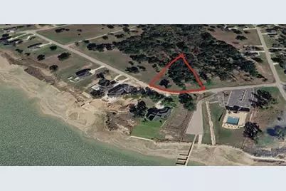 1579 Shoreline Drive, Mabank, TX 75147 - Photo 1