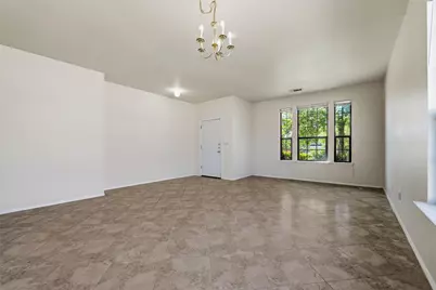 2821 Hilcroft Avenue, Denton, TX 76210 - Photo 11