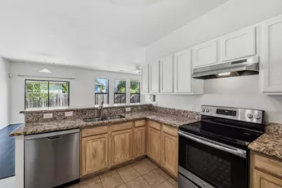 2821 Hilcroft Avenue, Denton, TX 76210 - Photo 21