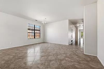 2821 Hilcroft Avenue, Denton, TX 76210 - Photo 9