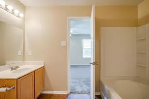 1108 Cottonwood Dr, Crowley, TX 76036 - Photo 7