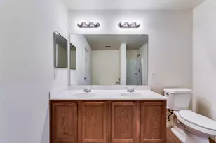 9814 Tucker Ln, Frisco, TX 75035 - Photo 15