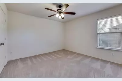 9814 Tucker Lane, Frisco, TX 75035 - Photo 11