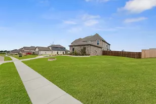 751 Emerald Valley Dr, Ovilla, TX 75154 - Photo 39