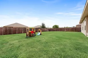 444 Windsail Ln, Azle, TX 76020 - Photo 21