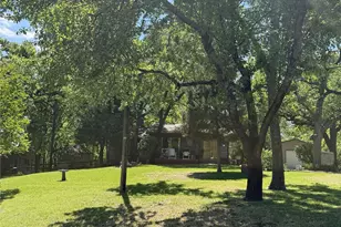 522 Bronco Trail, Oak Point, TX 75068 - Photo 3