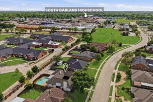 1126 Stonewall St, Garland, TX 75043 - Photo 5