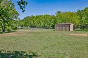 100 Shawnee Trail Rd, Whitesboro, TX 76273 - Photo 15