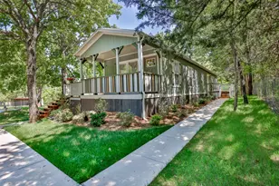 100 Shawnee Trail Rd, Whitesboro, TX 76273 - Photo 1