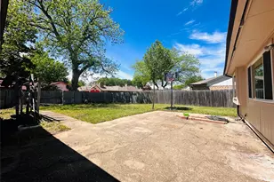 3117 Kingswood Dr, Garland, TX 75040 - Photo 37