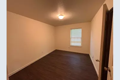 4744 Stokes Street, Dallas, TX 75216 - Photo 9