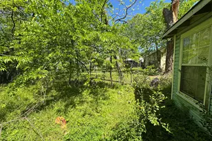 1105 Bell Dr, Greenville, TX 75401 - Photo 5