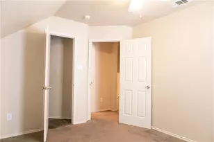 404 Kings Way Dr, Mansfield, TX 76063 - Photo 7