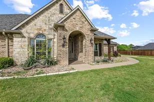 408 Seasons W, Sherman, TX 75092 - Photo 5