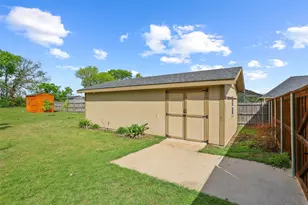 408 Seasons W, Sherman, TX 75092 - Photo 37