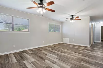 201 Wofford Way, Saginaw, TX 76179 - Photo 7