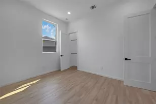 3608 Metropolitan Ave, Dallas, TX 75210 - Photo 13