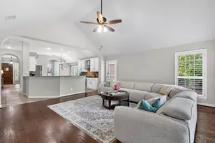 6924 Calm Meadow Dr, Frisco, TX 75035 - Photo 9