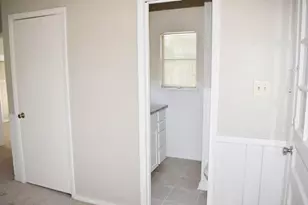 4900 Morris Ave, Fort Worth, TX 76103 - Photo 13