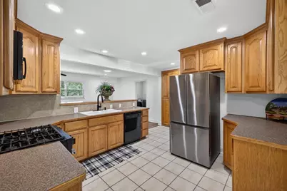 6828 Greenlee Street, Fort Worth, TX 76112 - Photo 13