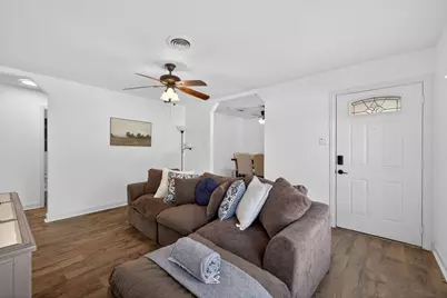 6828 Greenlee Street, Fort Worth, TX 76112 - Photo 7