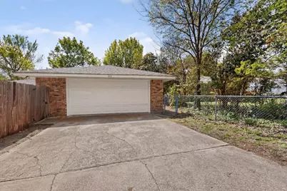 213 Gregory Drive, DeSoto, TX 75115 - Photo 33