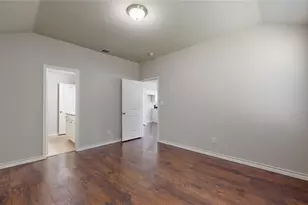 2104 Daniel St, Fort Worth, TX 76104 - Photo 11